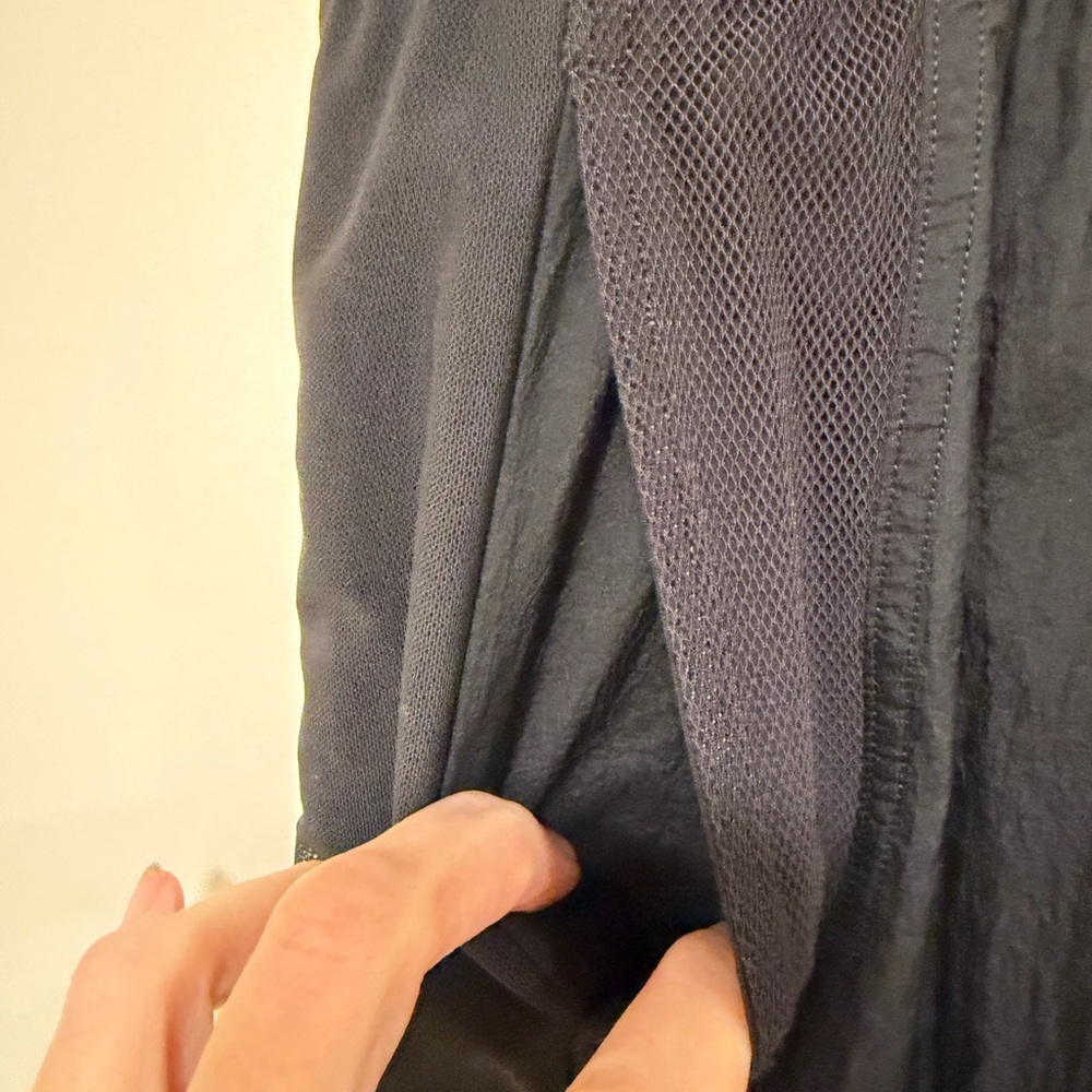 💜lululemon athletica Black Flare Pants 💜 - Picture 5 of 12
